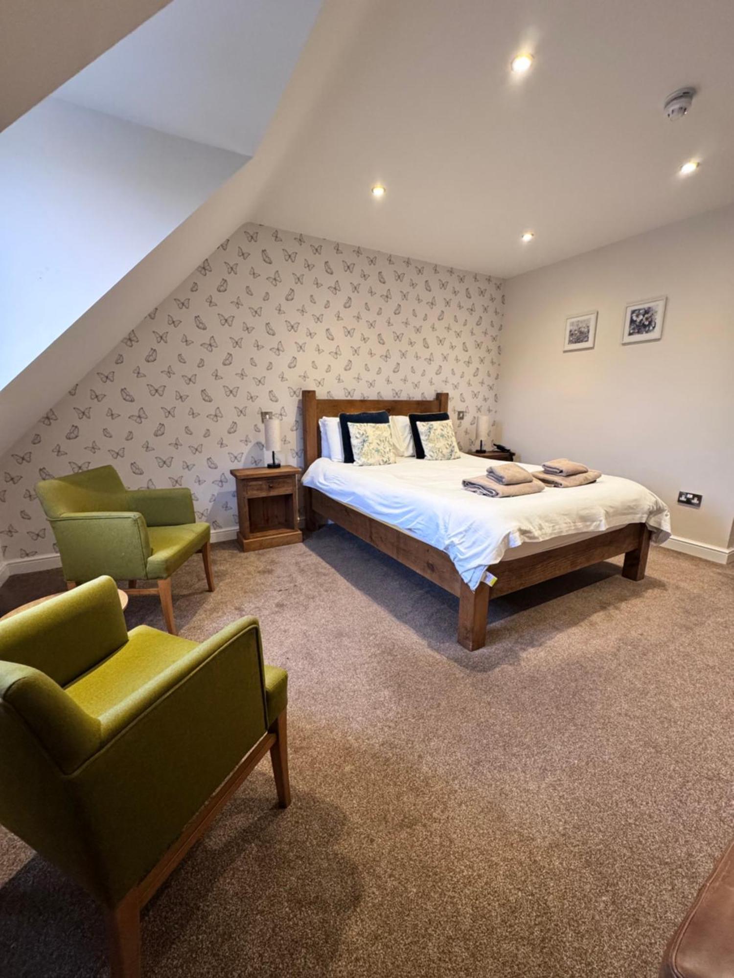 The White Hart Inn อัลเฟรตัน ภายนอก รูปภาพ