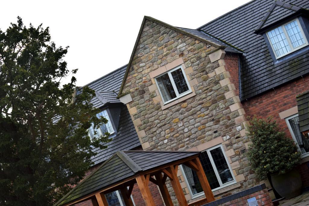 The White Hart Inn อัลเฟรตัน ภายนอก รูปภาพ