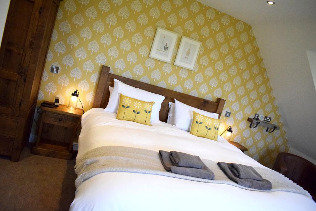 The White Hart Inn อัลเฟรตัน ภายนอก รูปภาพ