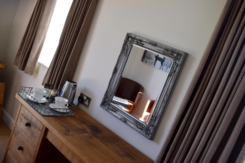 The White Hart Inn อัลเฟรตัน ภายนอก รูปภาพ