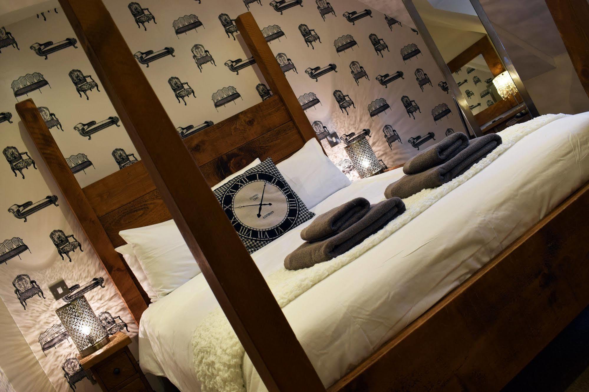 The White Hart Inn อัลเฟรตัน ภายนอก รูปภาพ